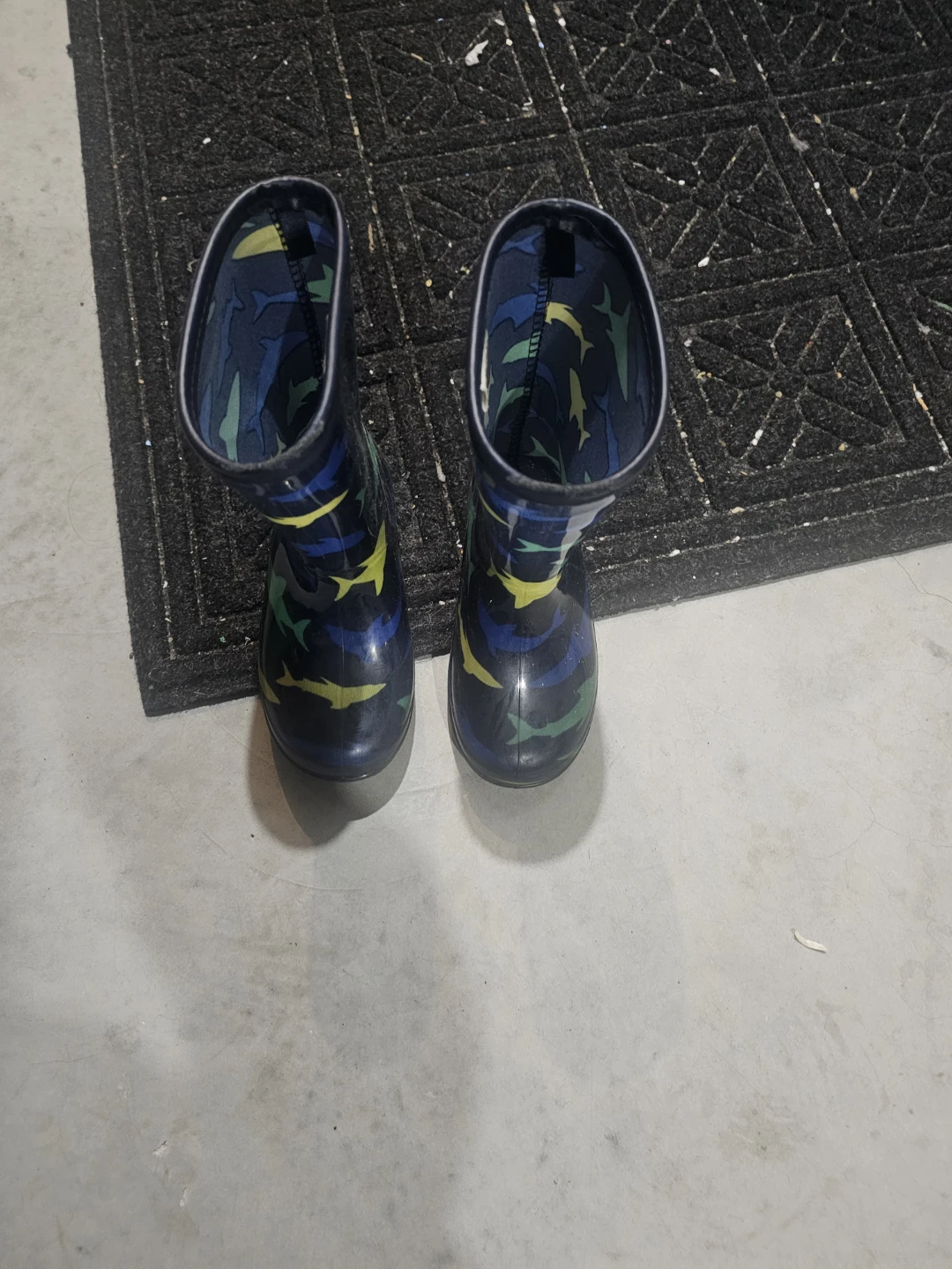 Kids' Rain Boots with Shark Pattern