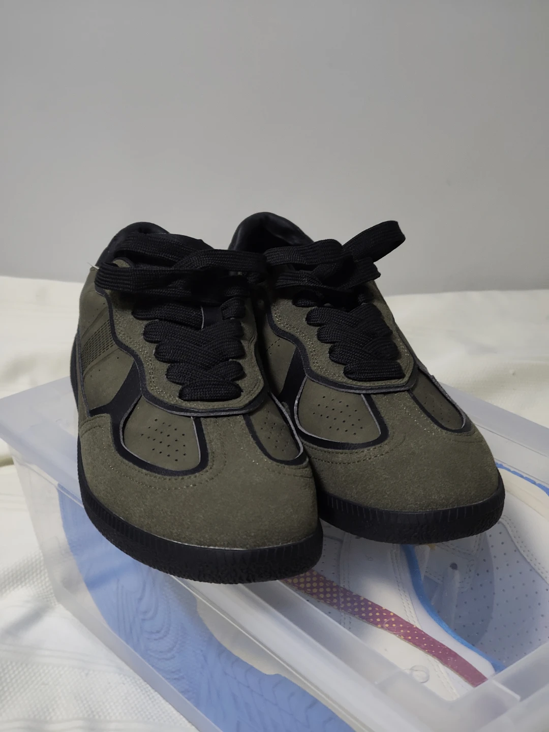 Green and Black Sneakers - photo 2