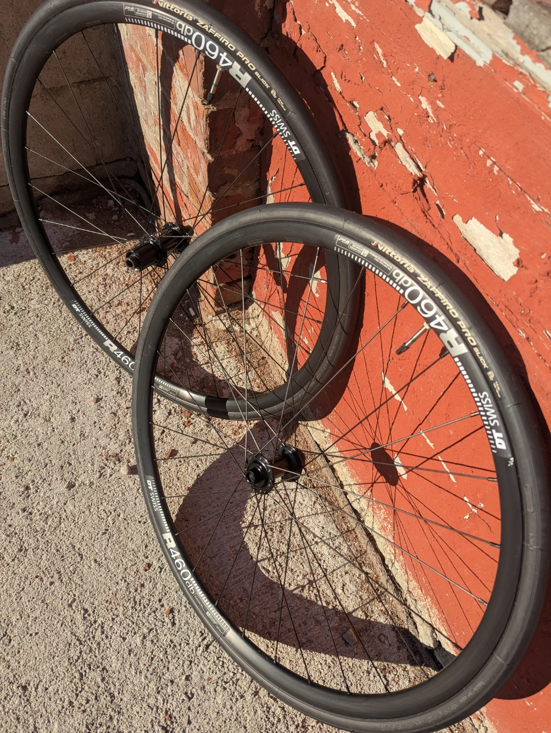 DT Swiss R460 db Wheelset with Vittoria Zaffiro Pro Tires - photo 3