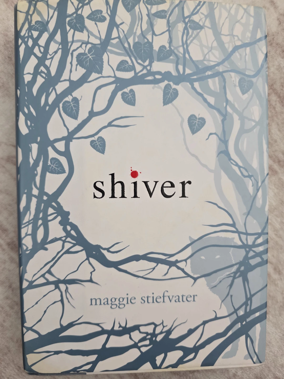 Shiver by Maggie Stiefvater Book