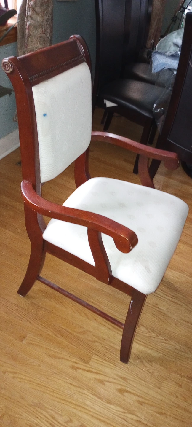 3 wooden chairs - photo 2