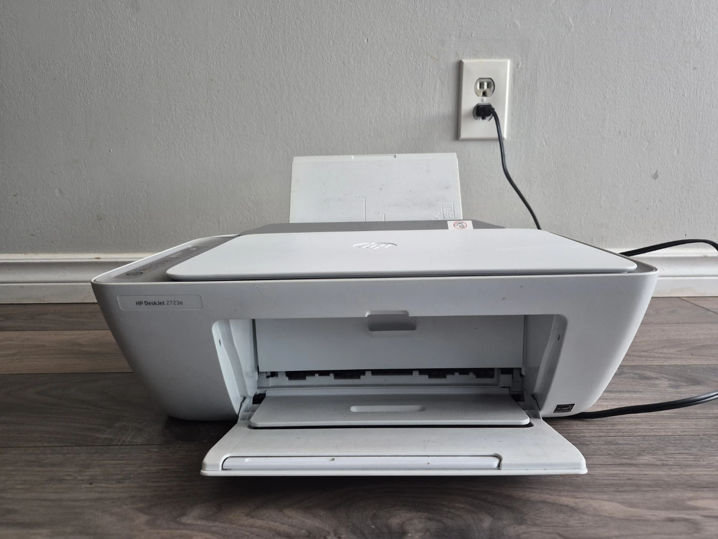 HP DeskJet 2723e All-in-One Printer - photo 2