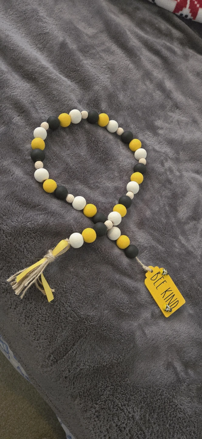 Wood Bead Garland with "Bee Kind" Tag and Tassel. Appr 32" - photo 2
