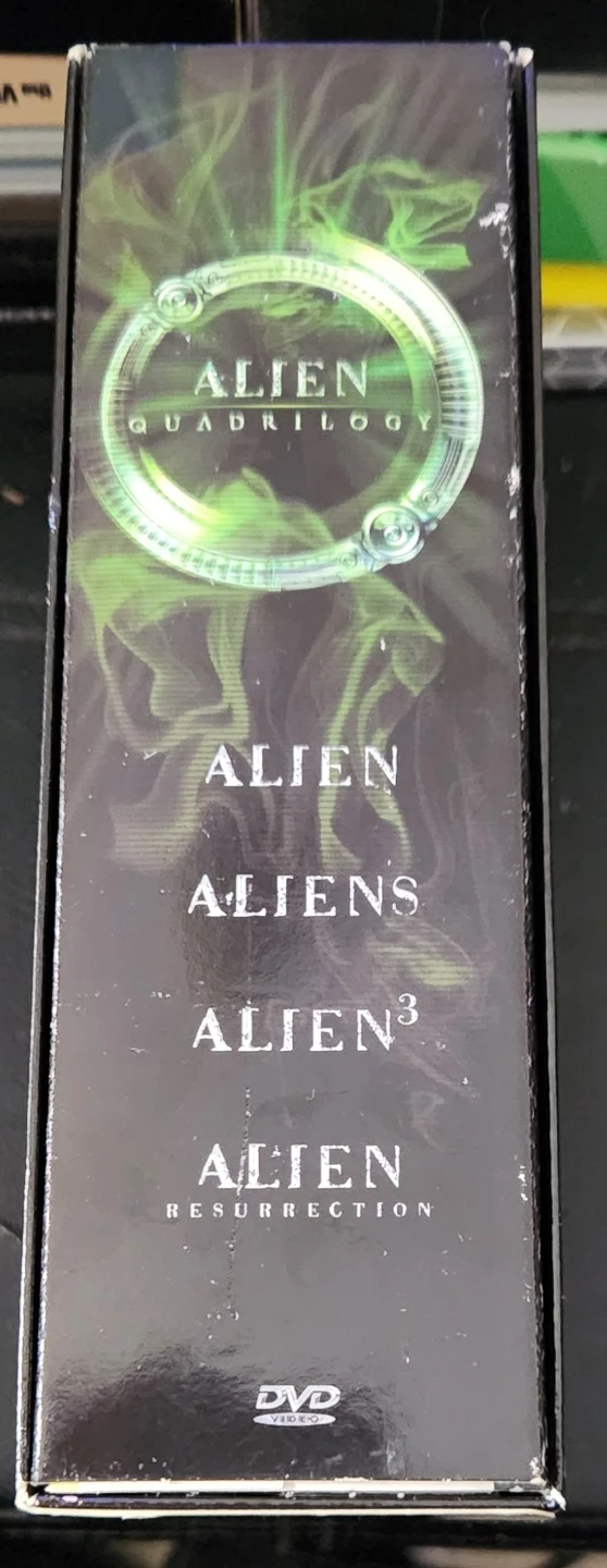 Alien Quadrilogy DVD Box Set (9 Discs) 🌱 - photo 2