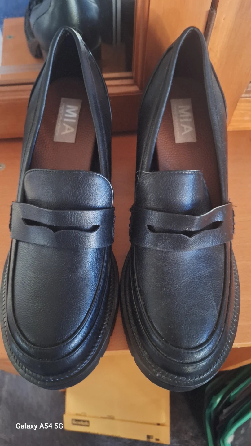 MIA Black Heeled Loafers Size 10 - photo 4