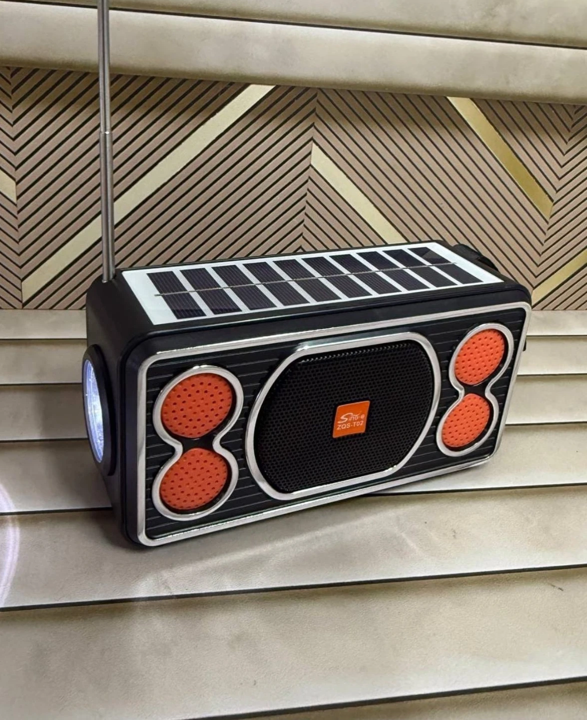 Solar Powered Portable Speaker with Flashlight