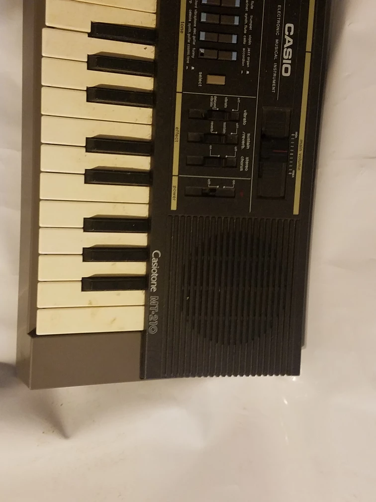 Casio Casiotone MT-210  Electronic Musical Instrument Keyboard - photo 3