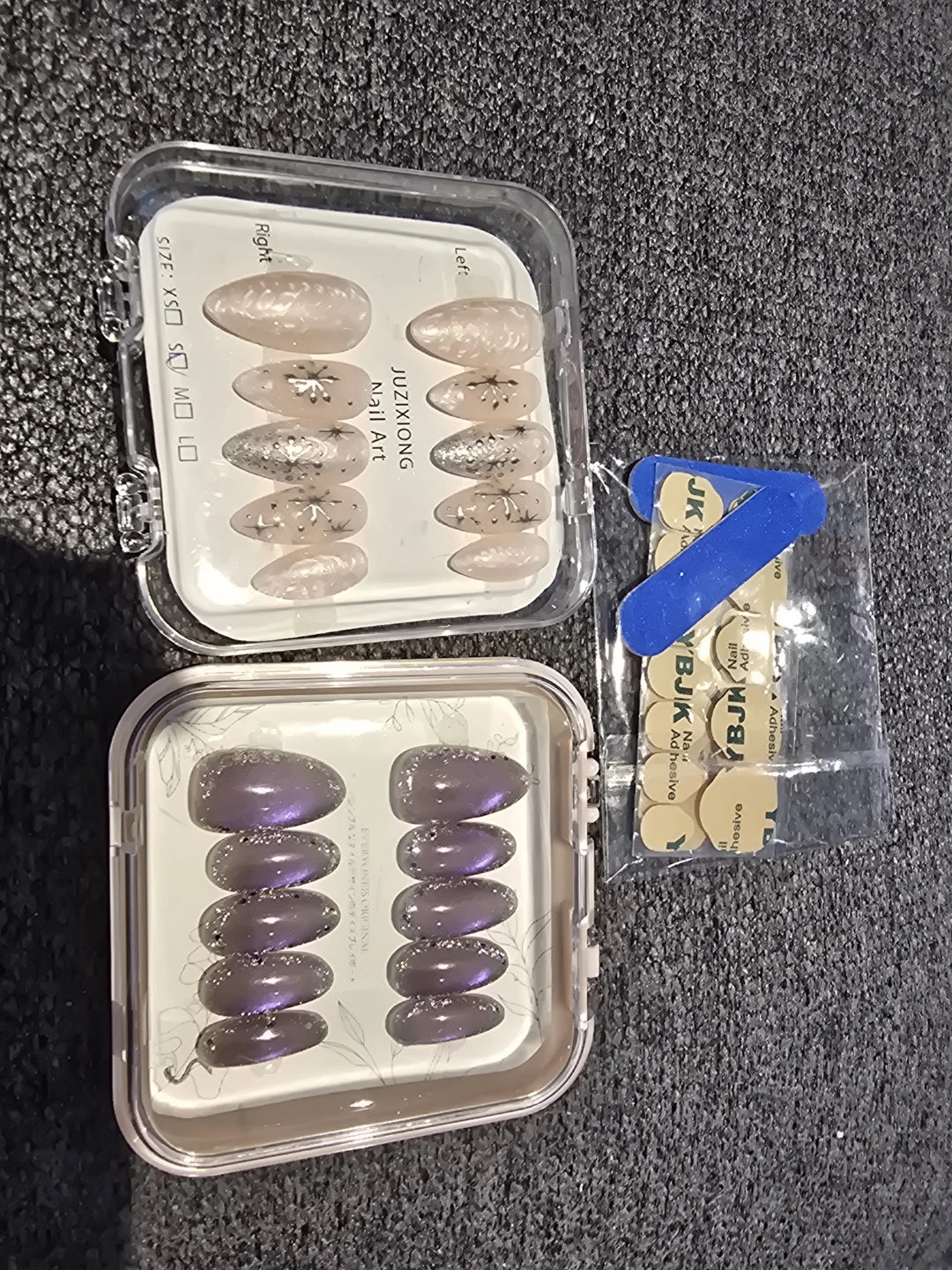 Press on nails