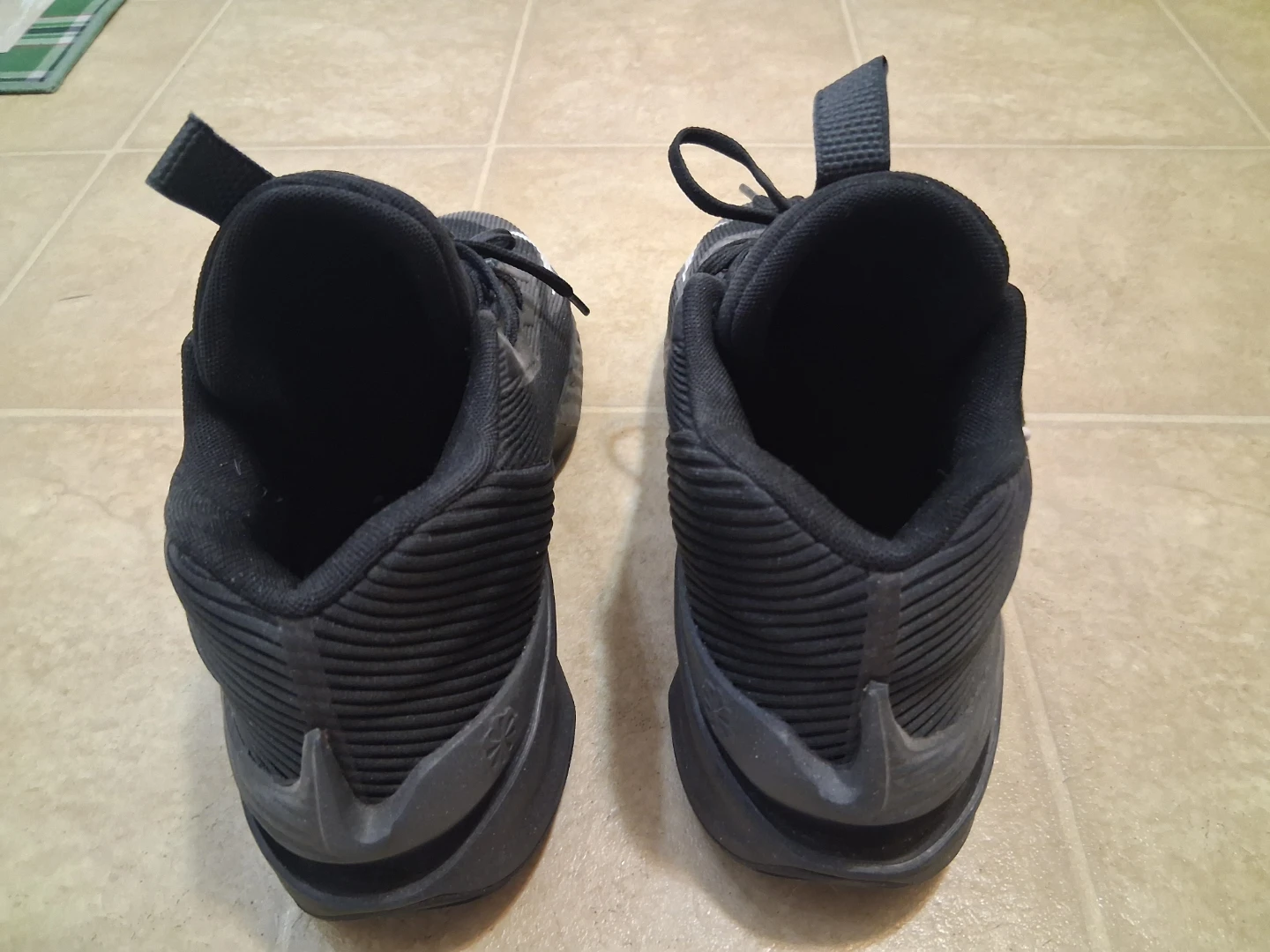 Nike GT Jump Basketball Shoes - Black - photo 2