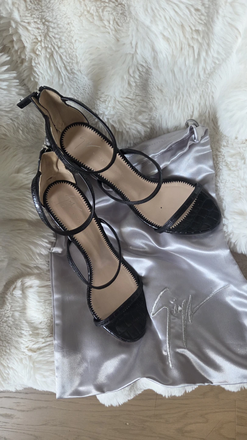 Giuseppe Zanotti Black Leather Strappy Heels Size 8