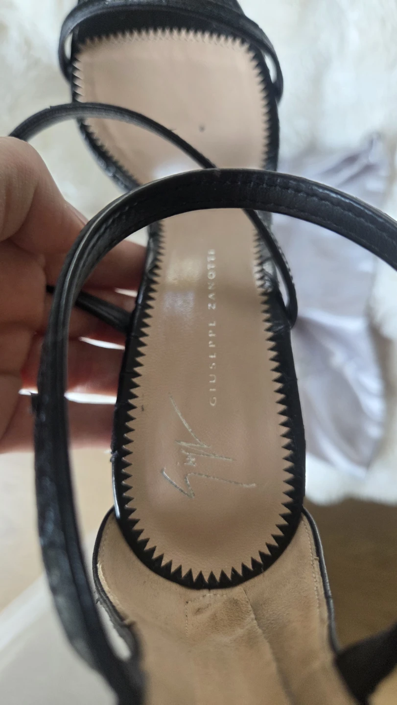 Giuseppe Zanotti Black Leather Strappy Heels Size 8 - photo 3