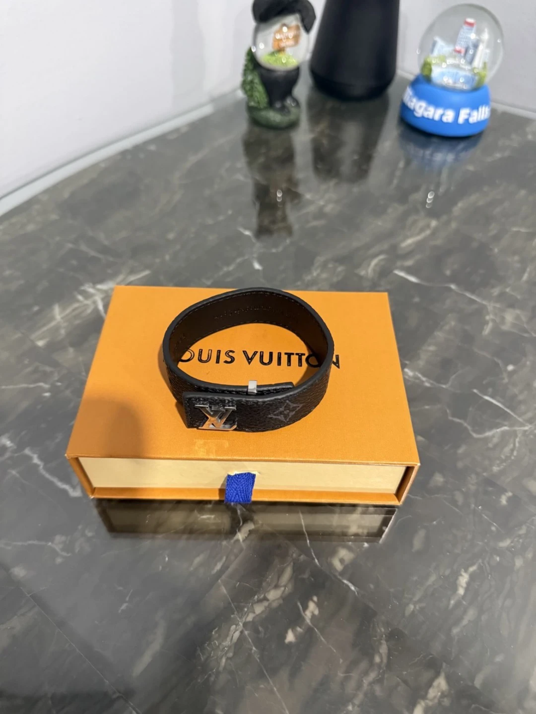 Lv Slim Bracelet