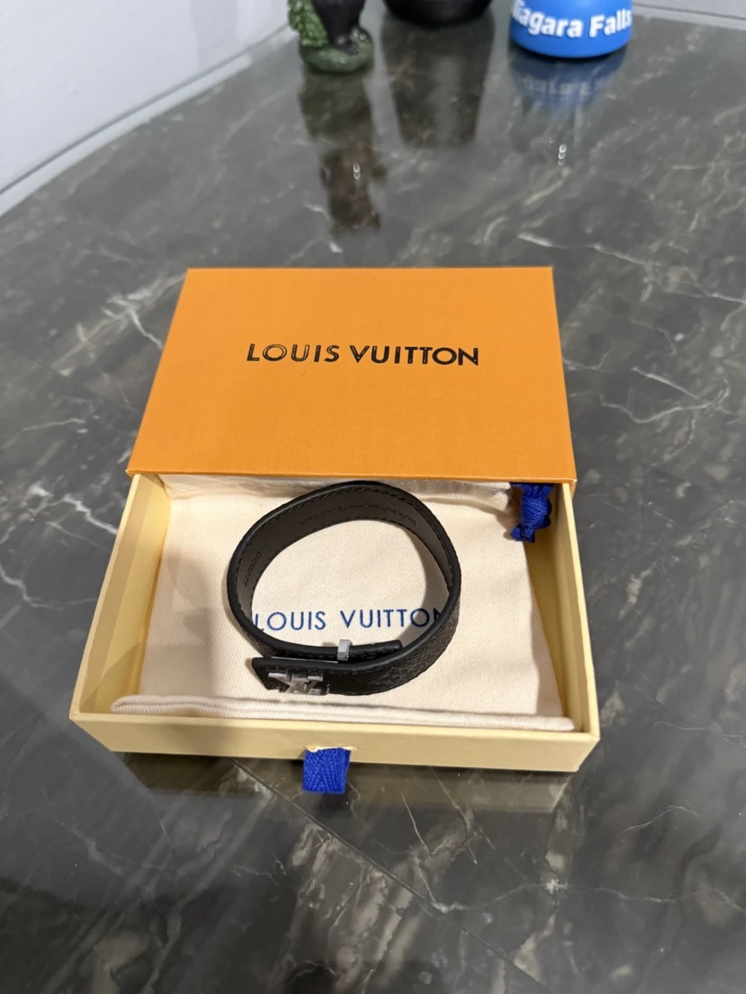 Lv Slim Bracelet - photo 4
