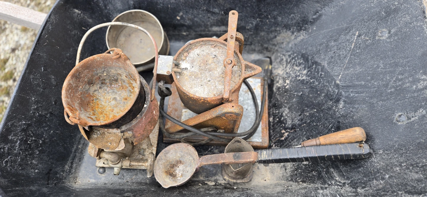 Huber Molds Lead Melting Pot and Ladle Set