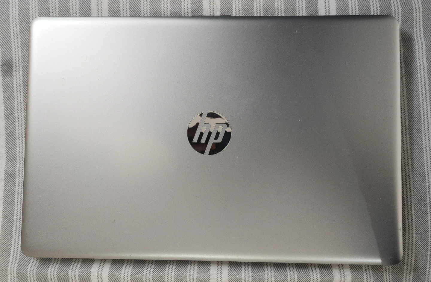 HP Touchscreen laptop - photo 2