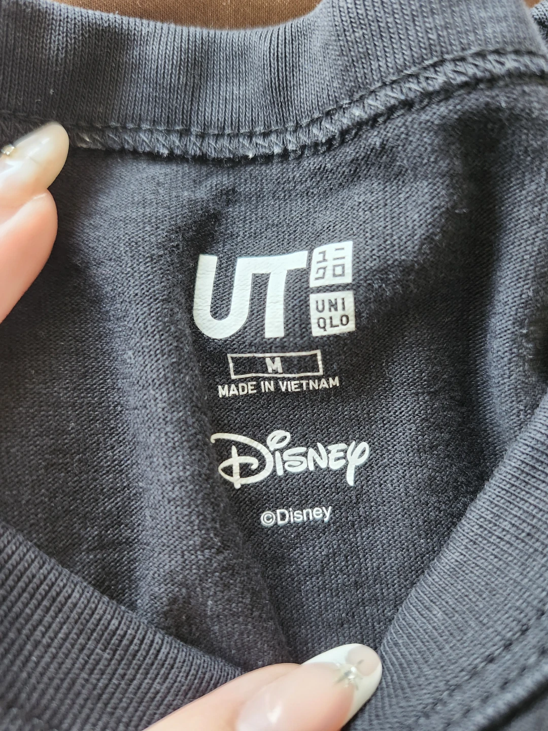 UNIQLO UT Disney Mickey Mouse T-Shirt Size M - photo 2