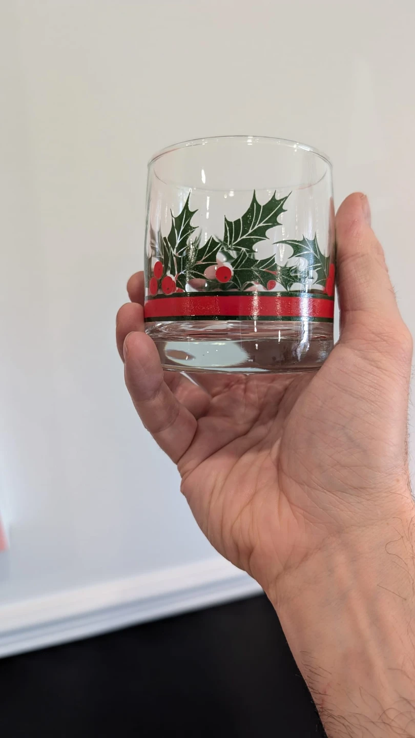 Vintage Libbey Christmas Holly and Berries Glasses - Set of 4  - photo 3