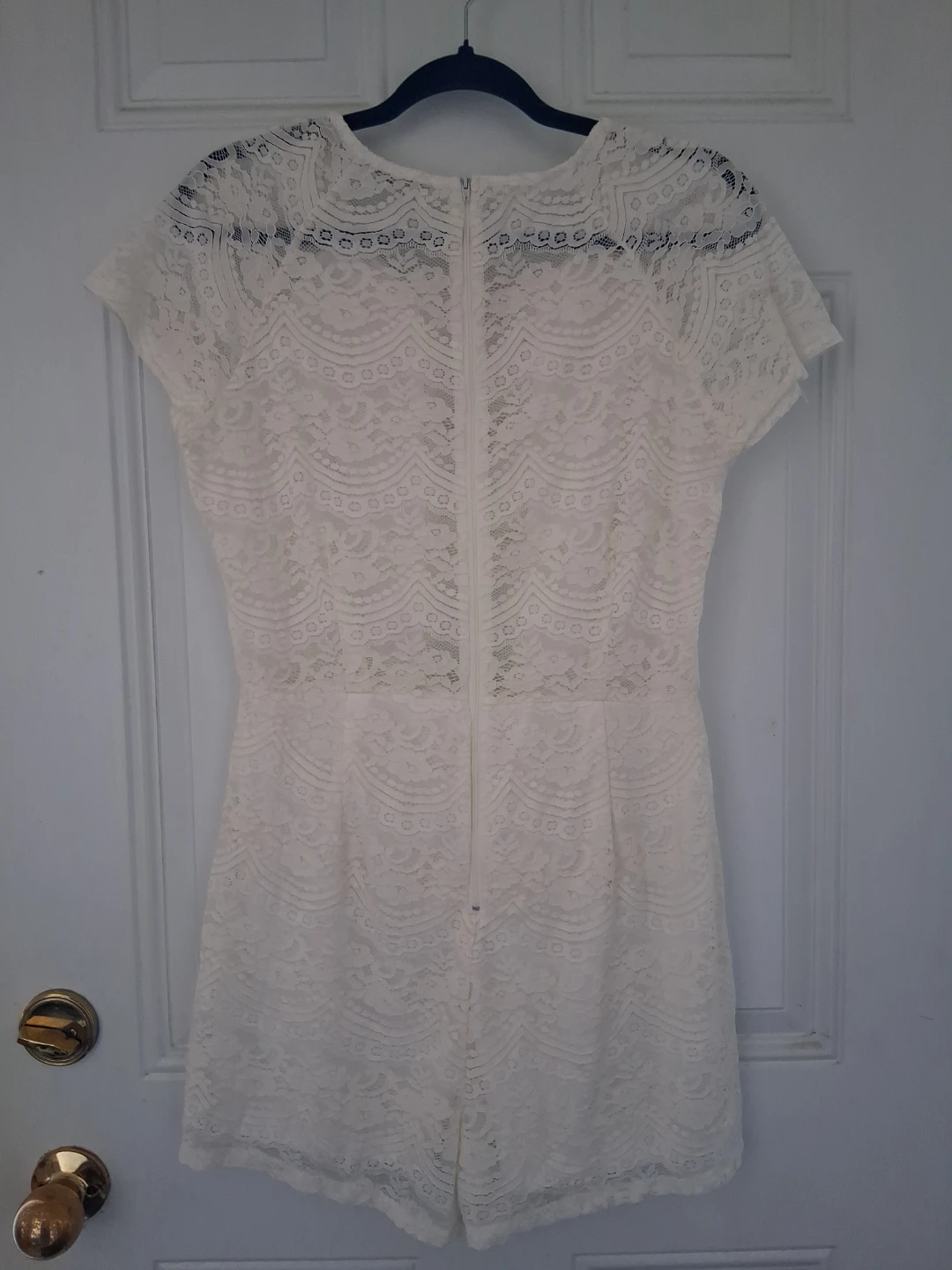 Charlotte Russe Ivory Lace Romper - Size L - photo 3