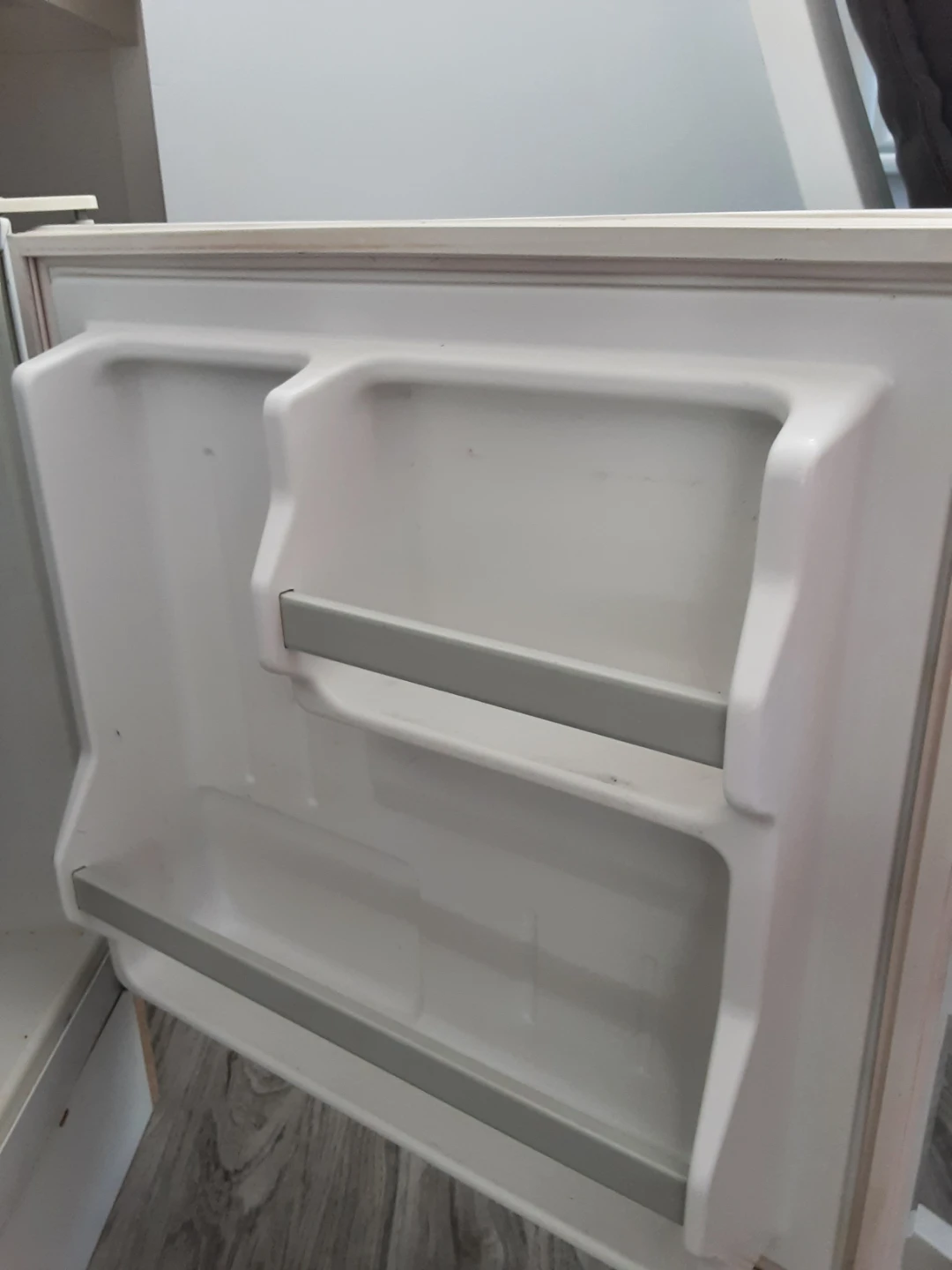 White Mini Fridge - photo 3