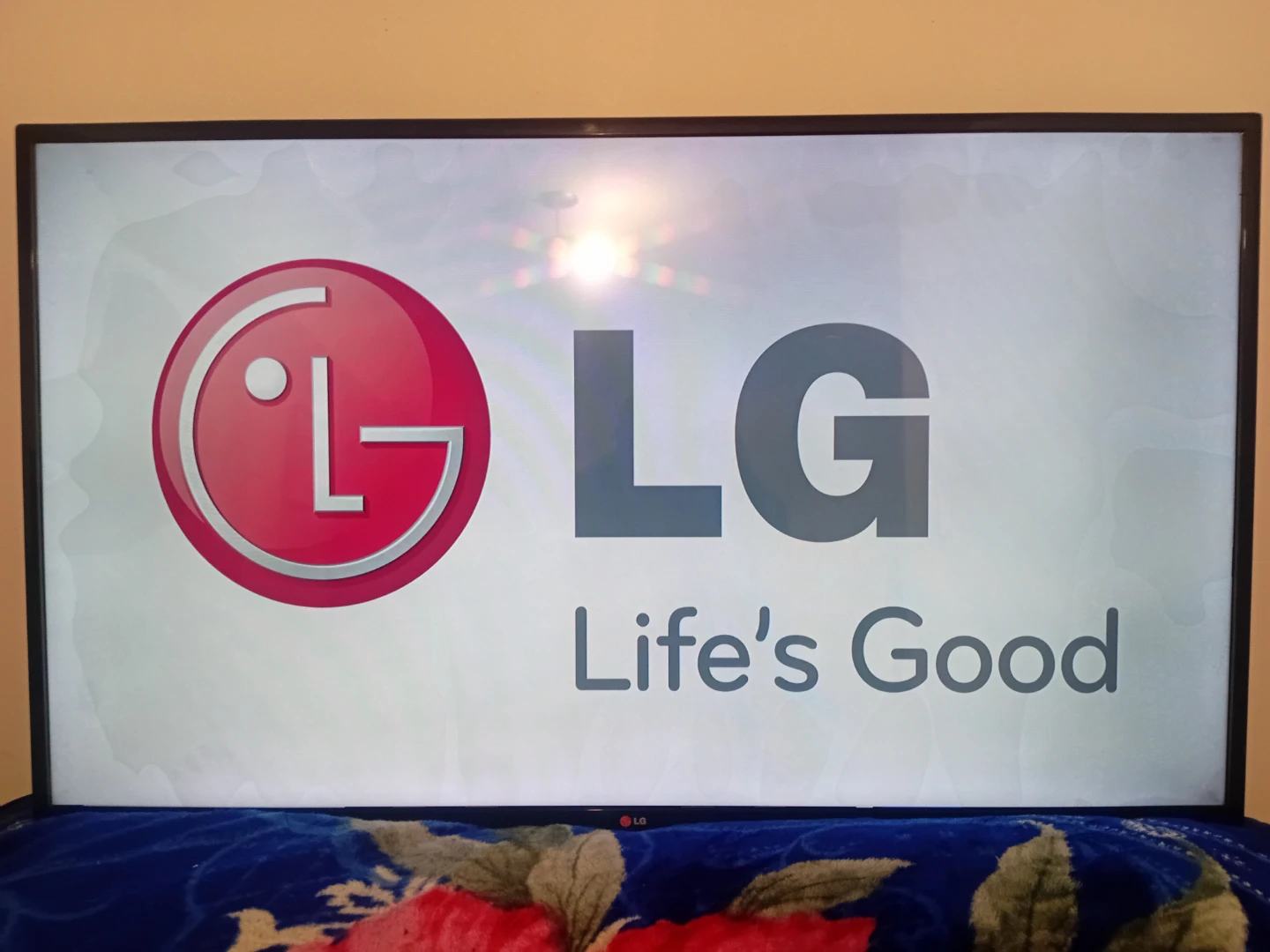 LG 55" 55LN5310 LED TV - photo 2