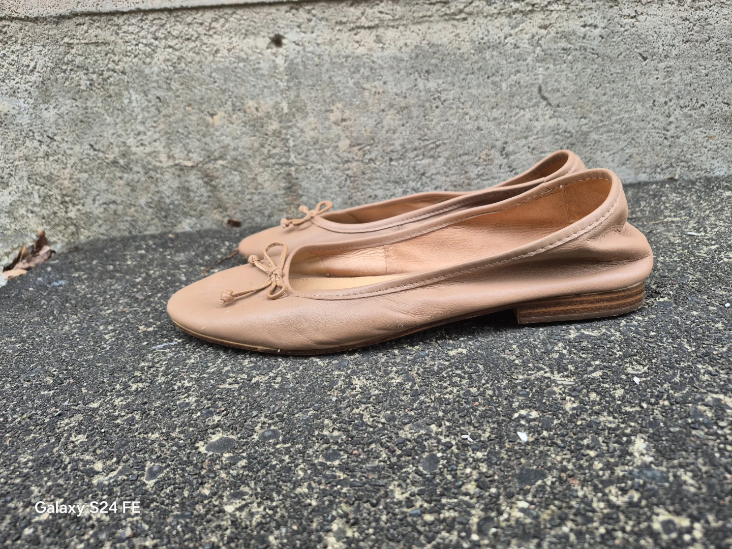 H&M Leather Ballet Flats - photo 2