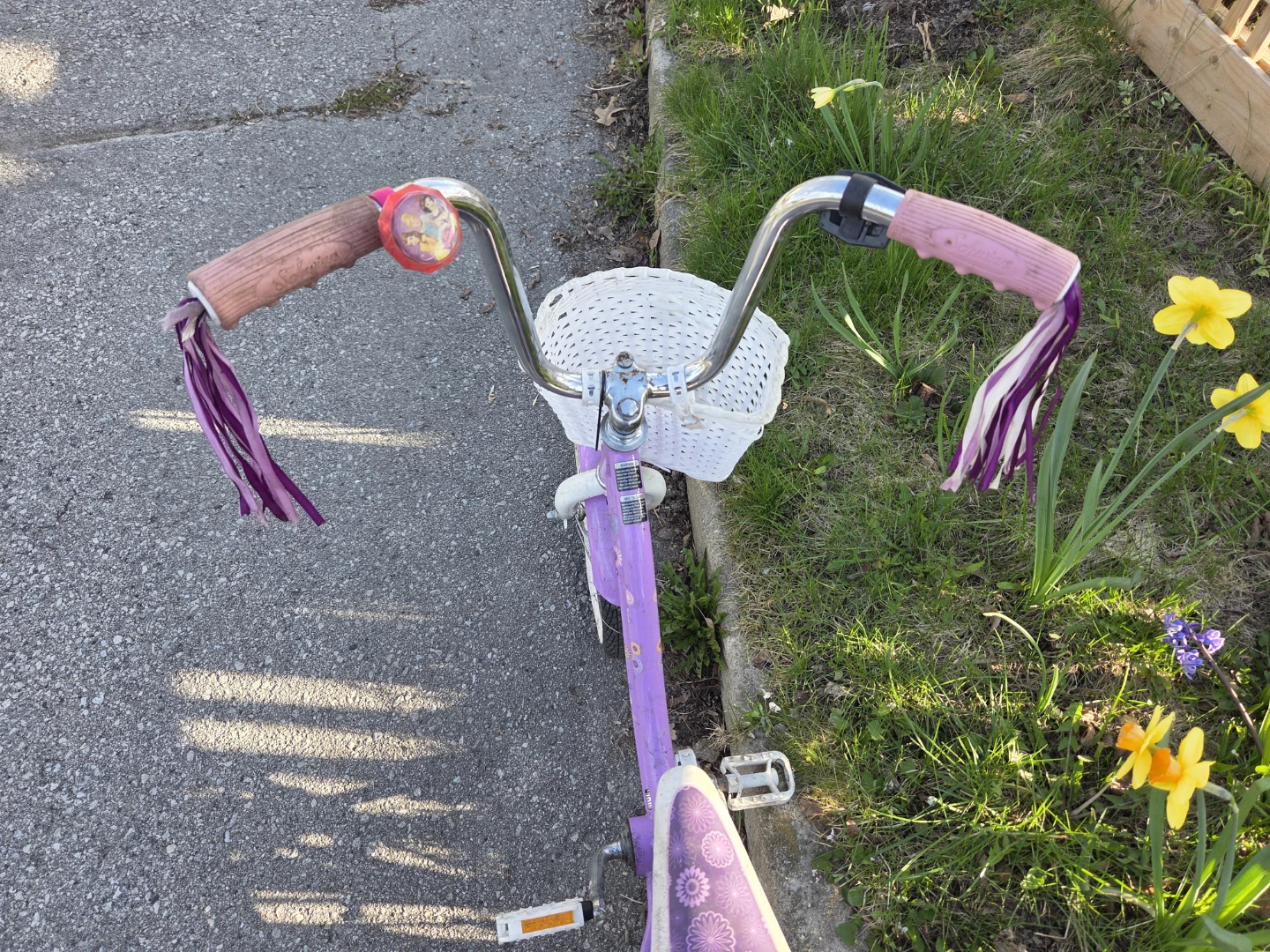Kids Purple Bicycle with White Basket - photo 4