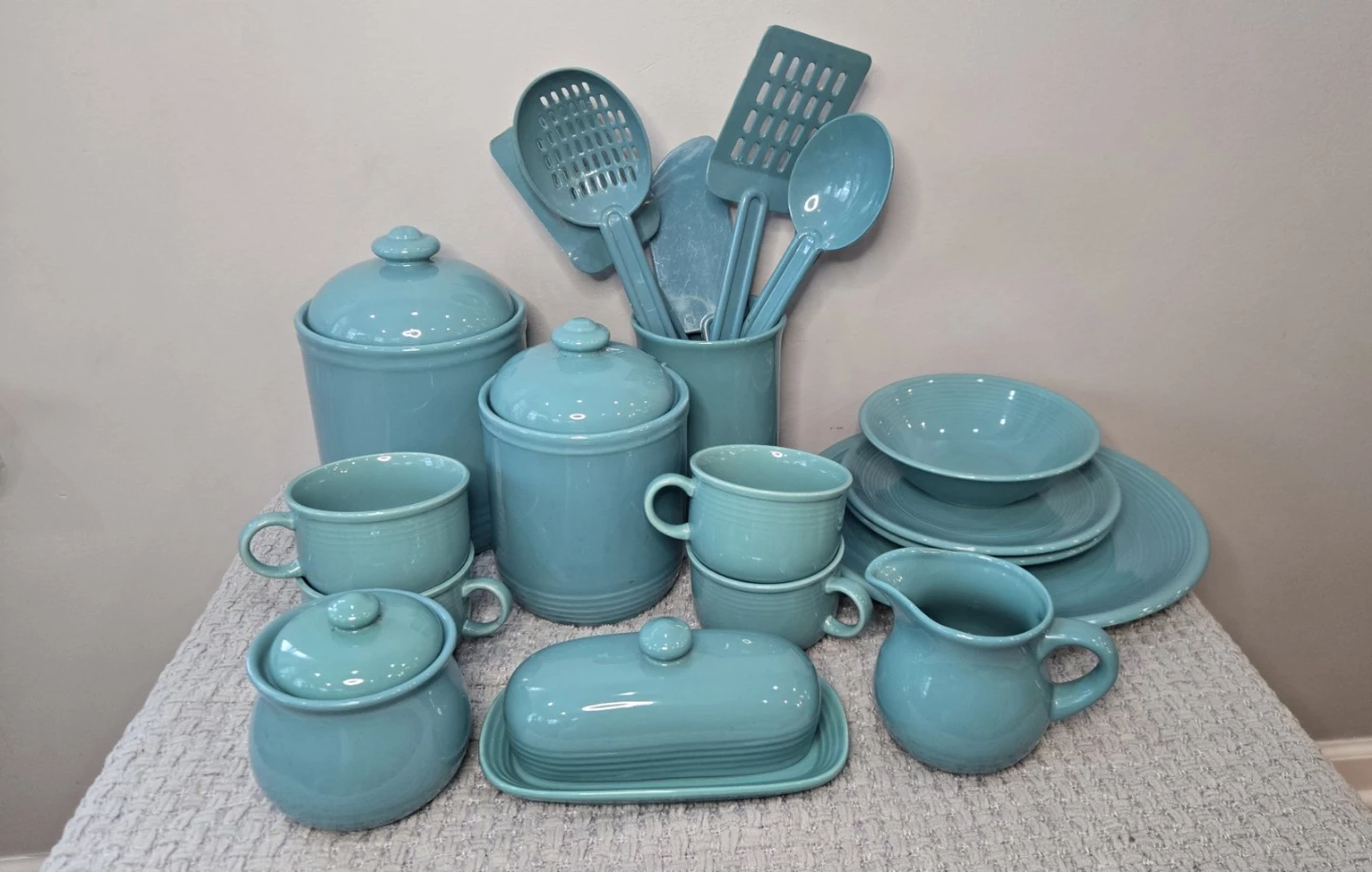 Montgomery turquoise color Ward Color Connection stoneware set