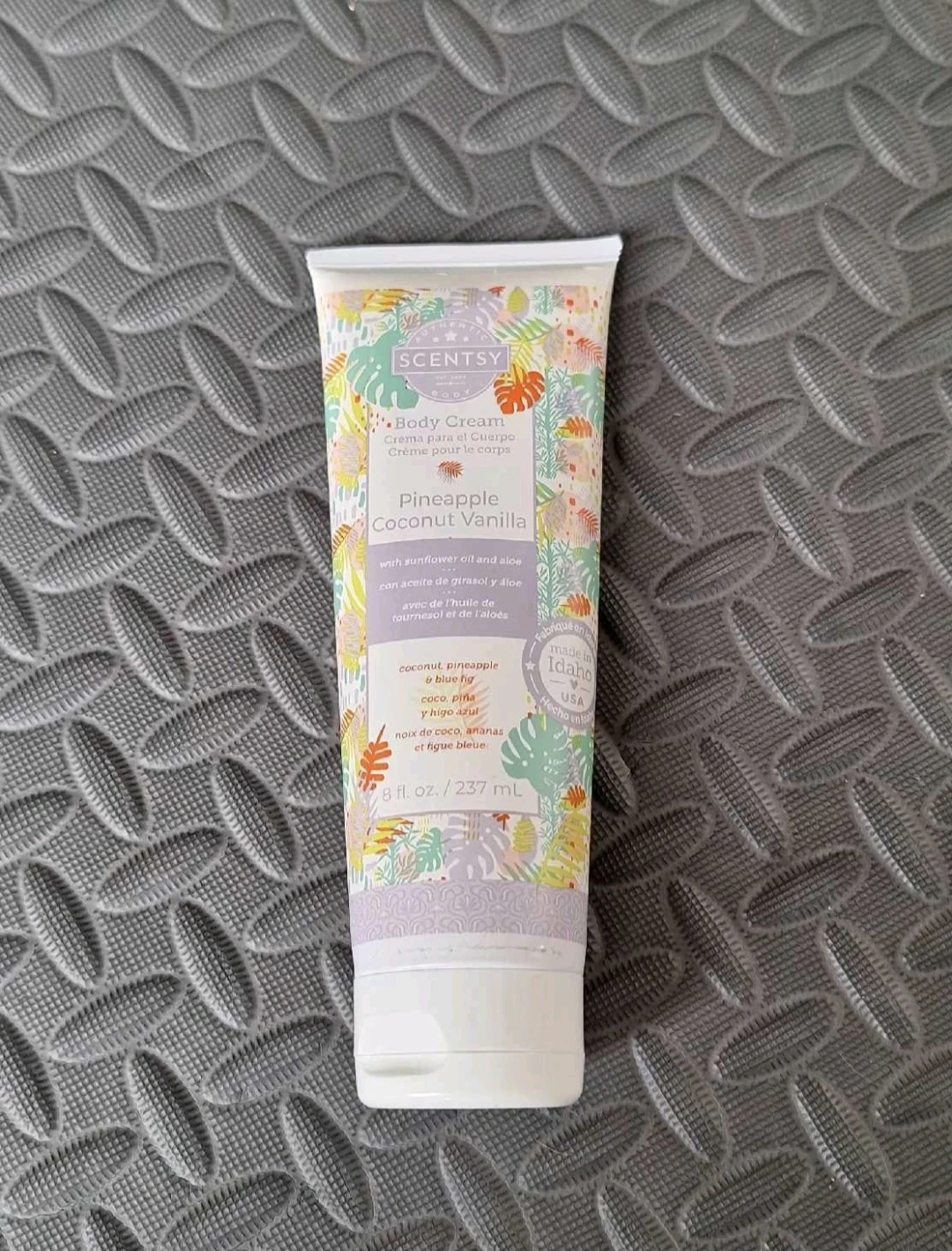 Scentsy Pineapple Coconut Vanilla Body Cream 8 oz 🌱