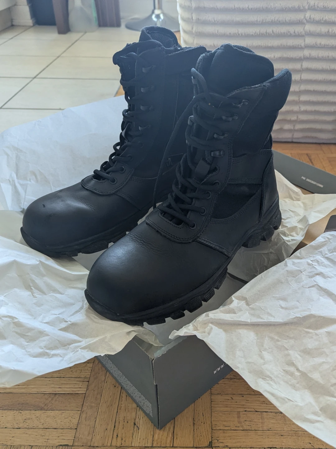 Men's Steel-Toe Boots (size 10)