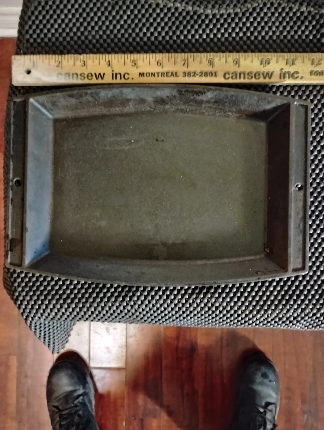 Lodge Cast Iron Rectangular Griddle Pan