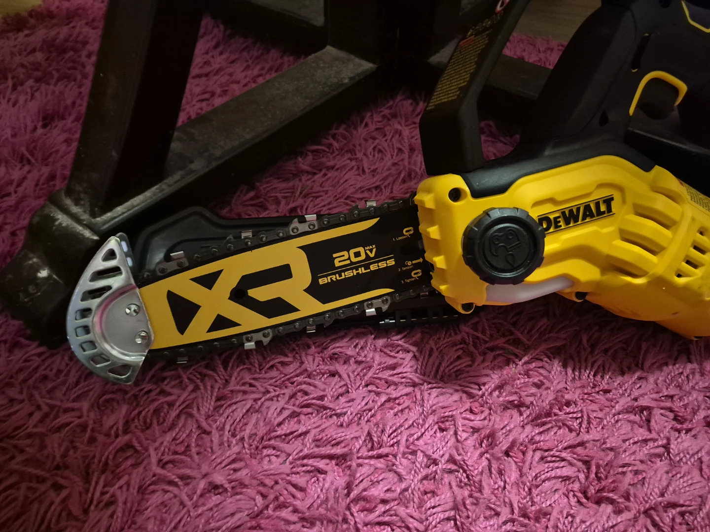 DEWALT DCCS623 XR Brushless Cordless Pruning Saw - photo 2