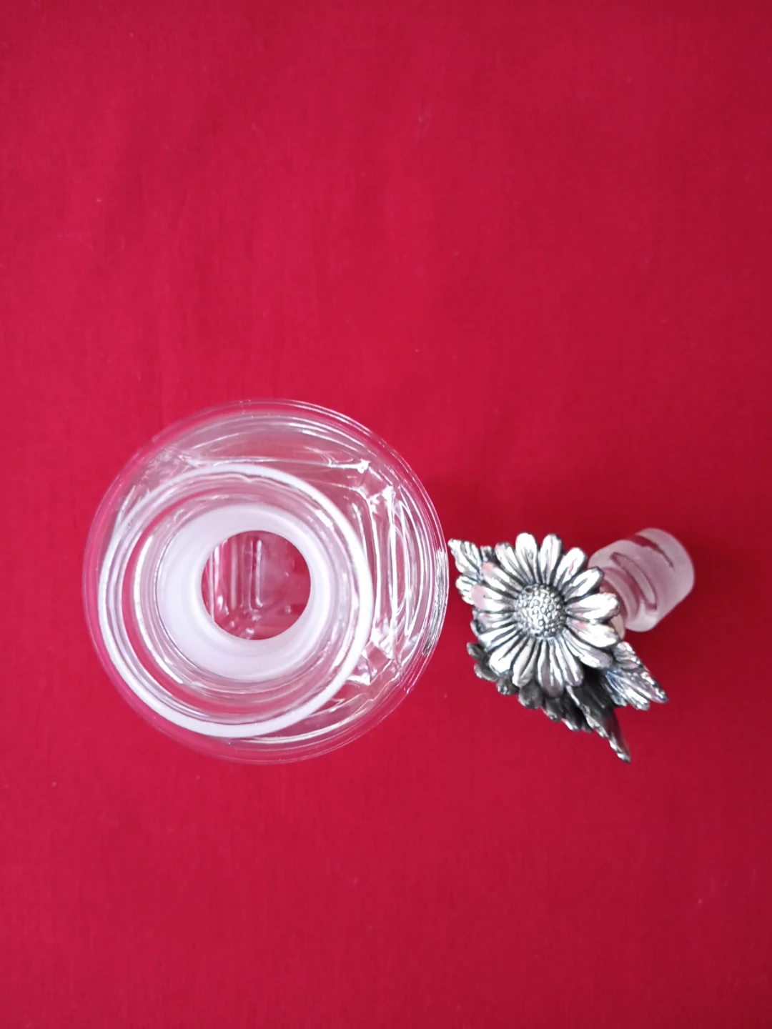 Crystal Perfume Bottle with Silver Daisy Stopper - photo 3