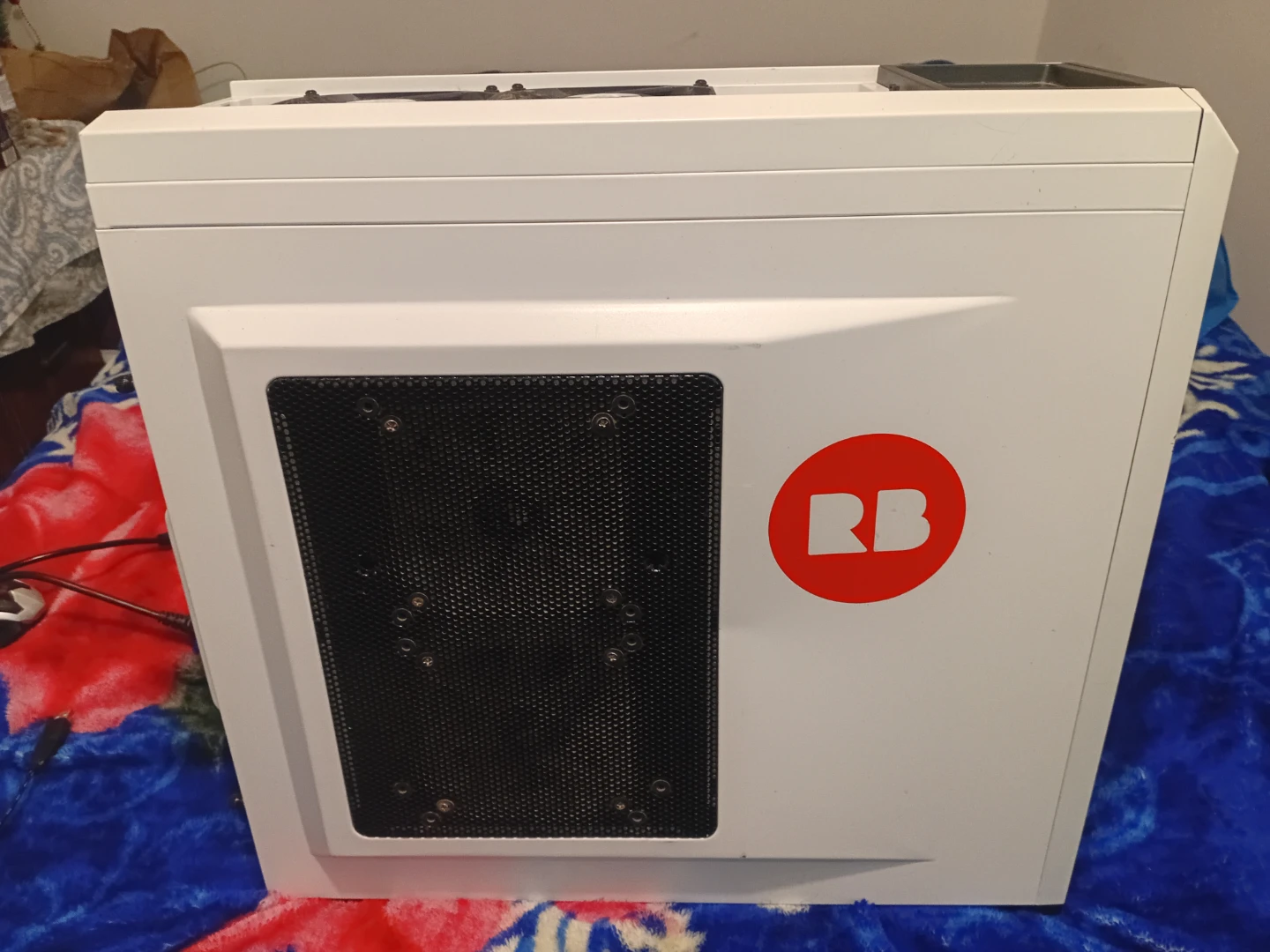 Corsair White Computer Tower Case - photo 3