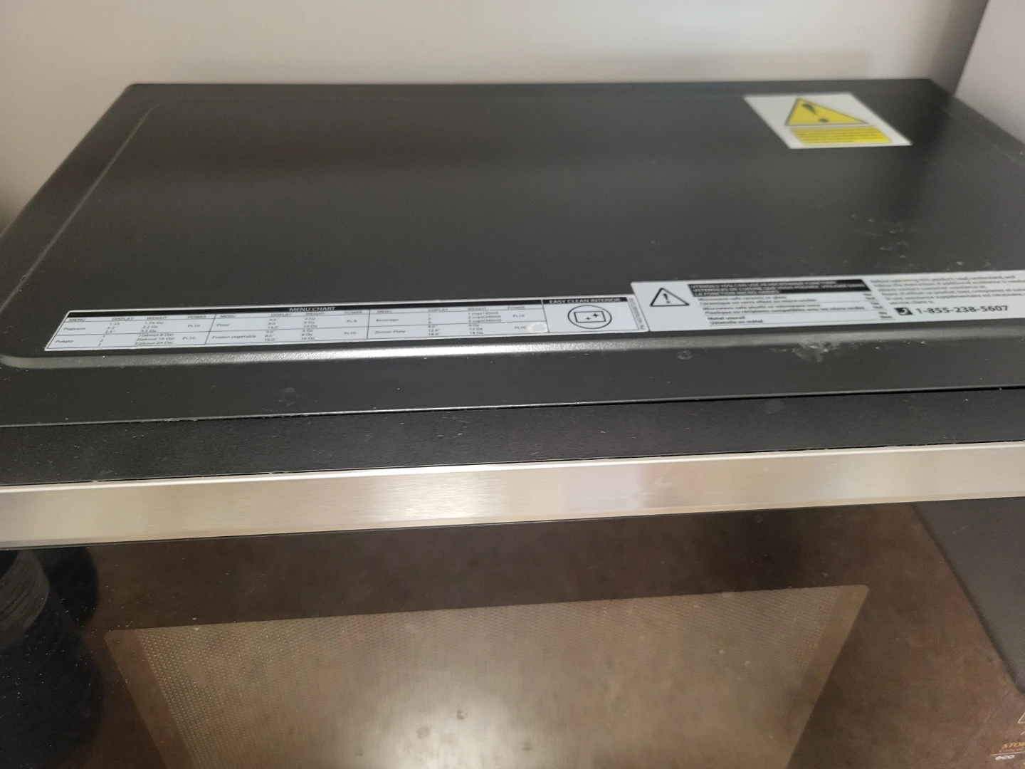 Toshiba Microwave Oven - photo 3