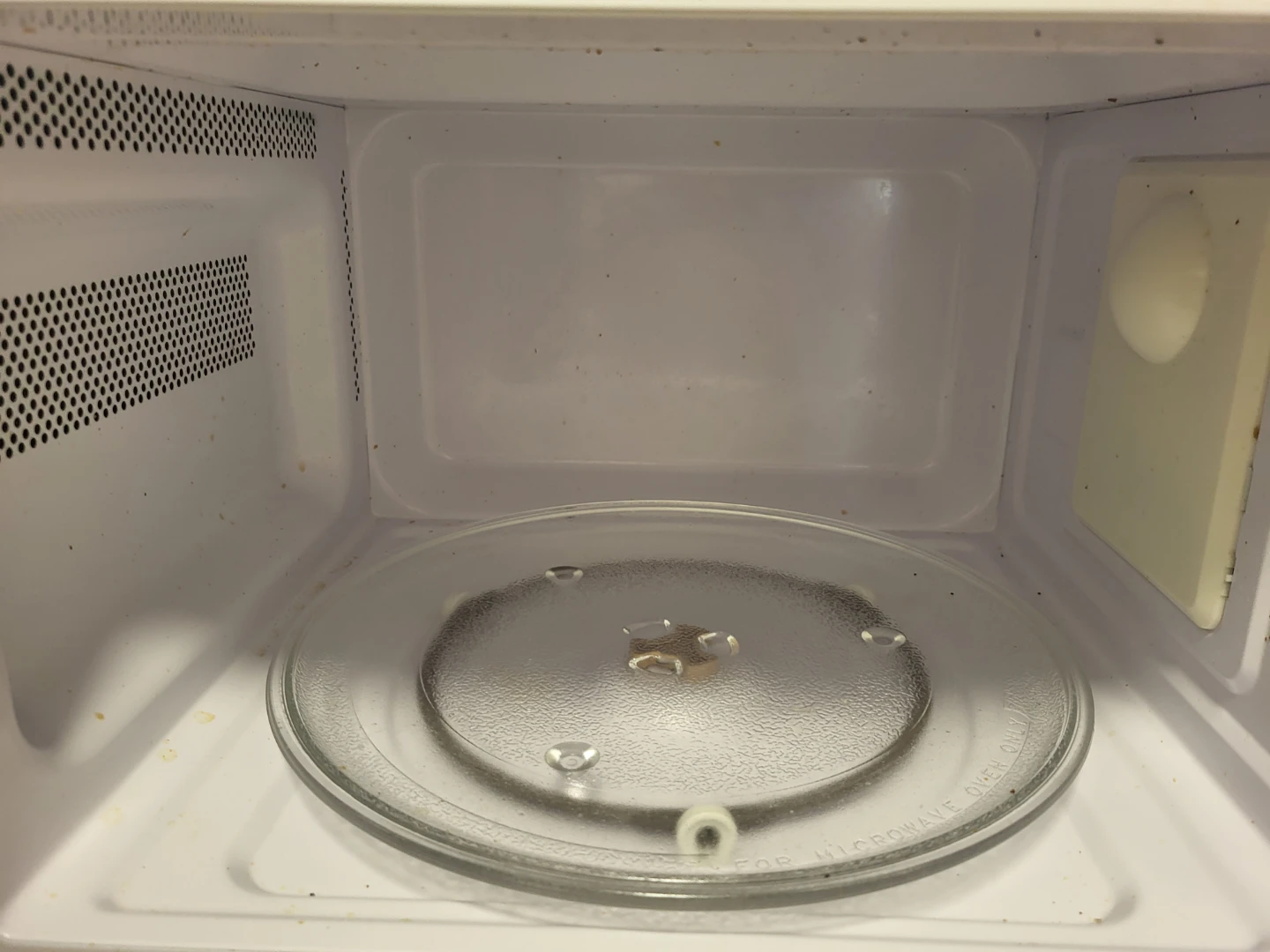 Toshiba Microwave Oven - photo 4