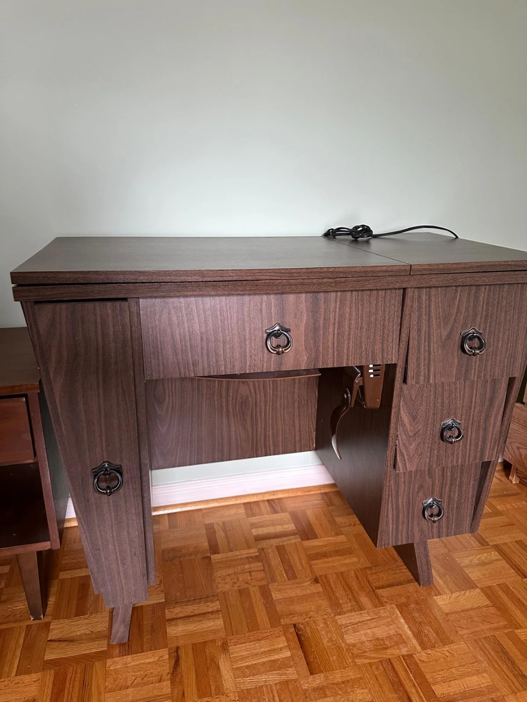 Brother Sewing Machine with Desk - photo 3