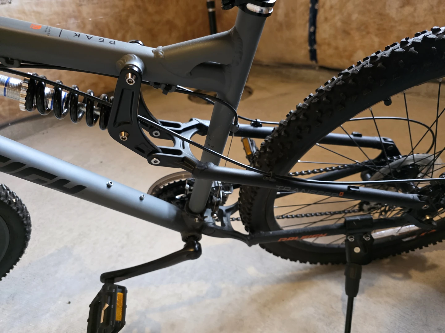 Raleigh Peak Transfer Mountain Bike - photo 3