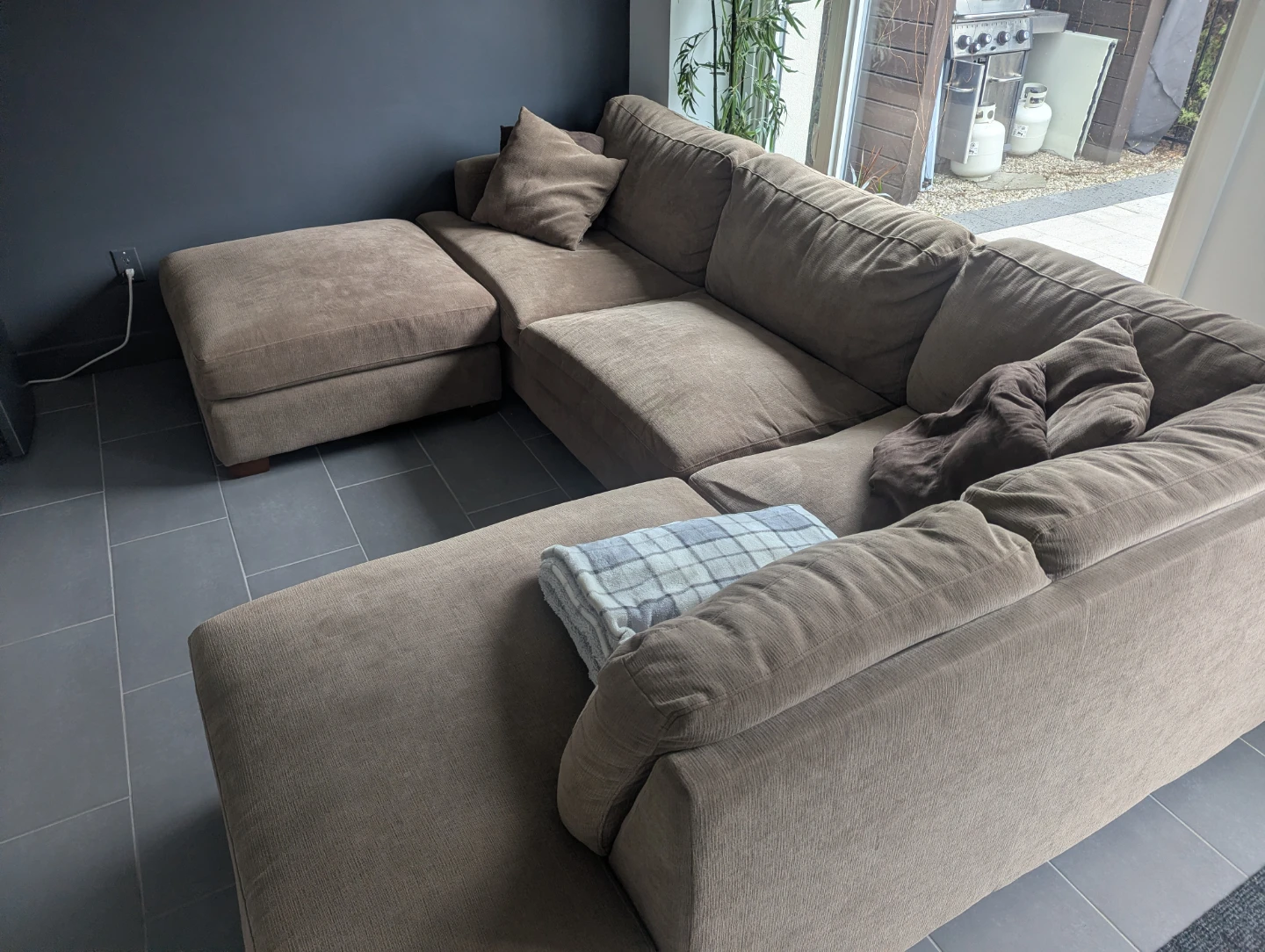 Brown Sectional Sofa with Ottoman - photo 4