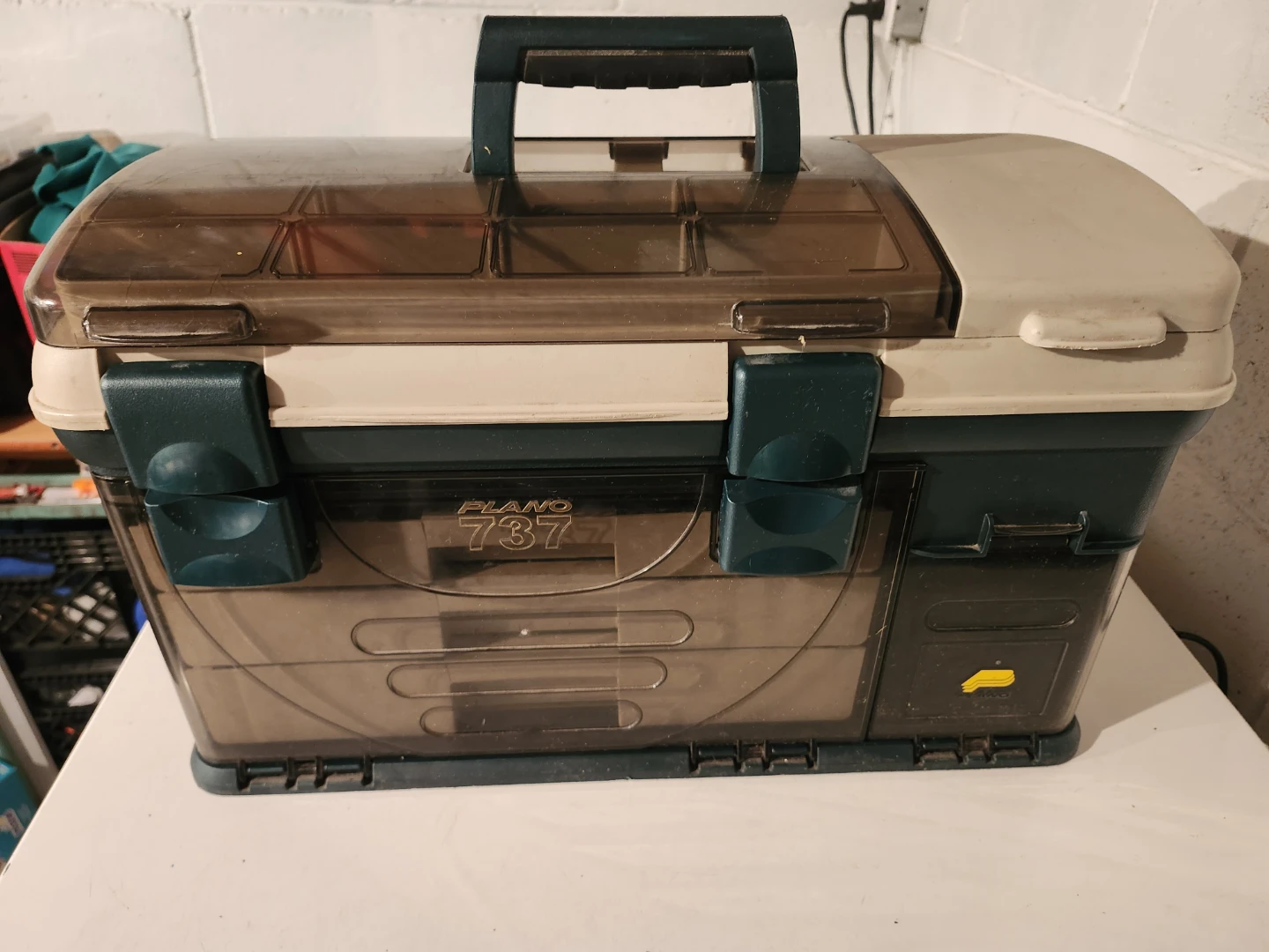Fishing tackle box with lures