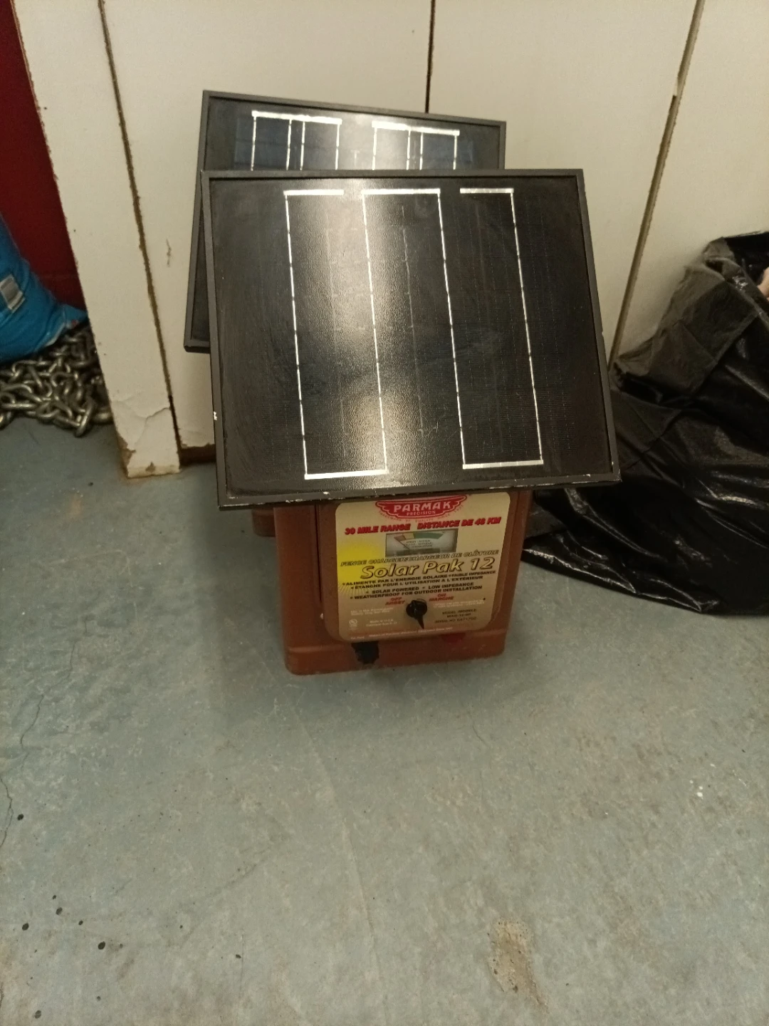 Parmak Solar Pak 12 Electric Fence Charger - photo 2