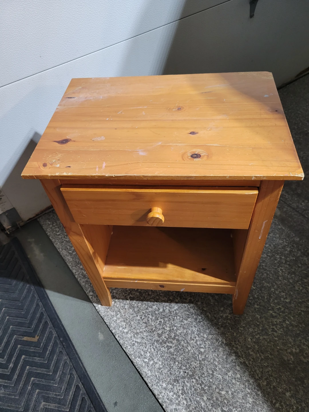 Night stands - photo 2