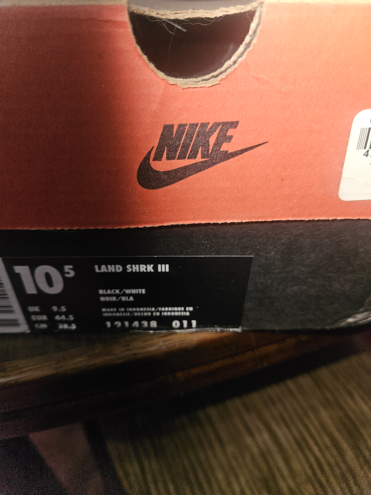 Nike Land Shark III Football Cleats Black/White US Size 10.5 - photo 3