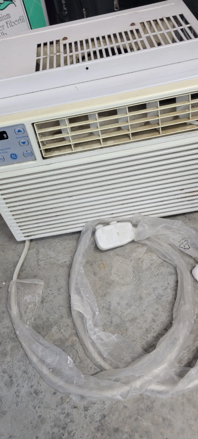GE Window Air Conditioner - photo 2