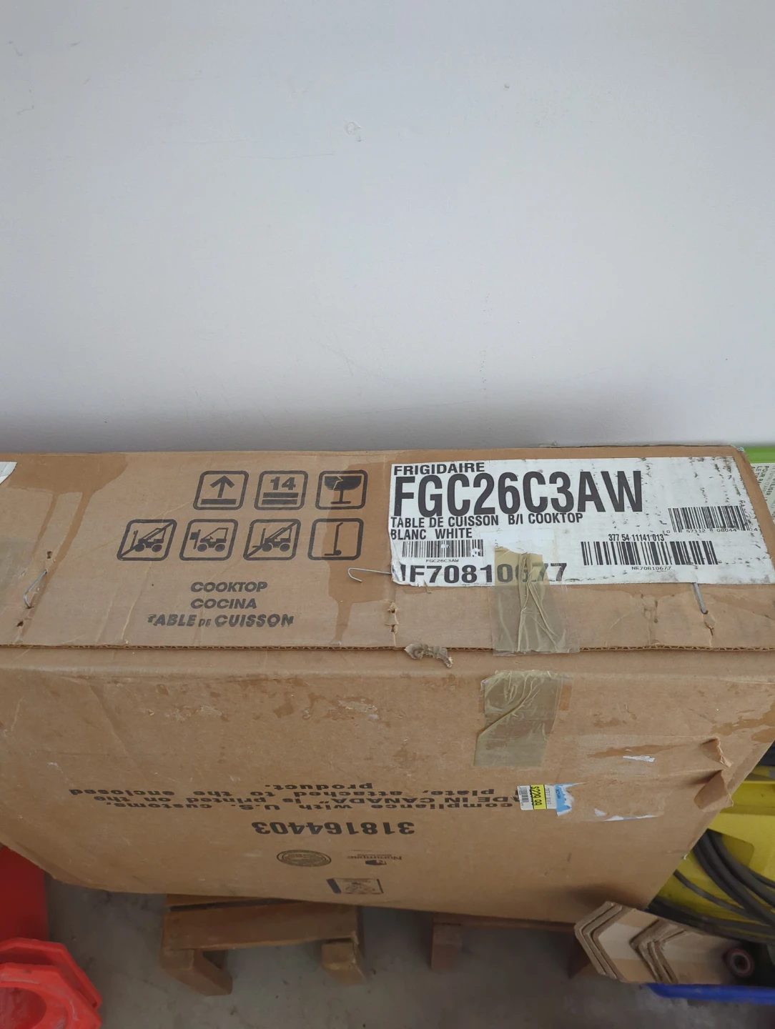 Frigidaire FGC26C3AW Built-In Cooktop - White