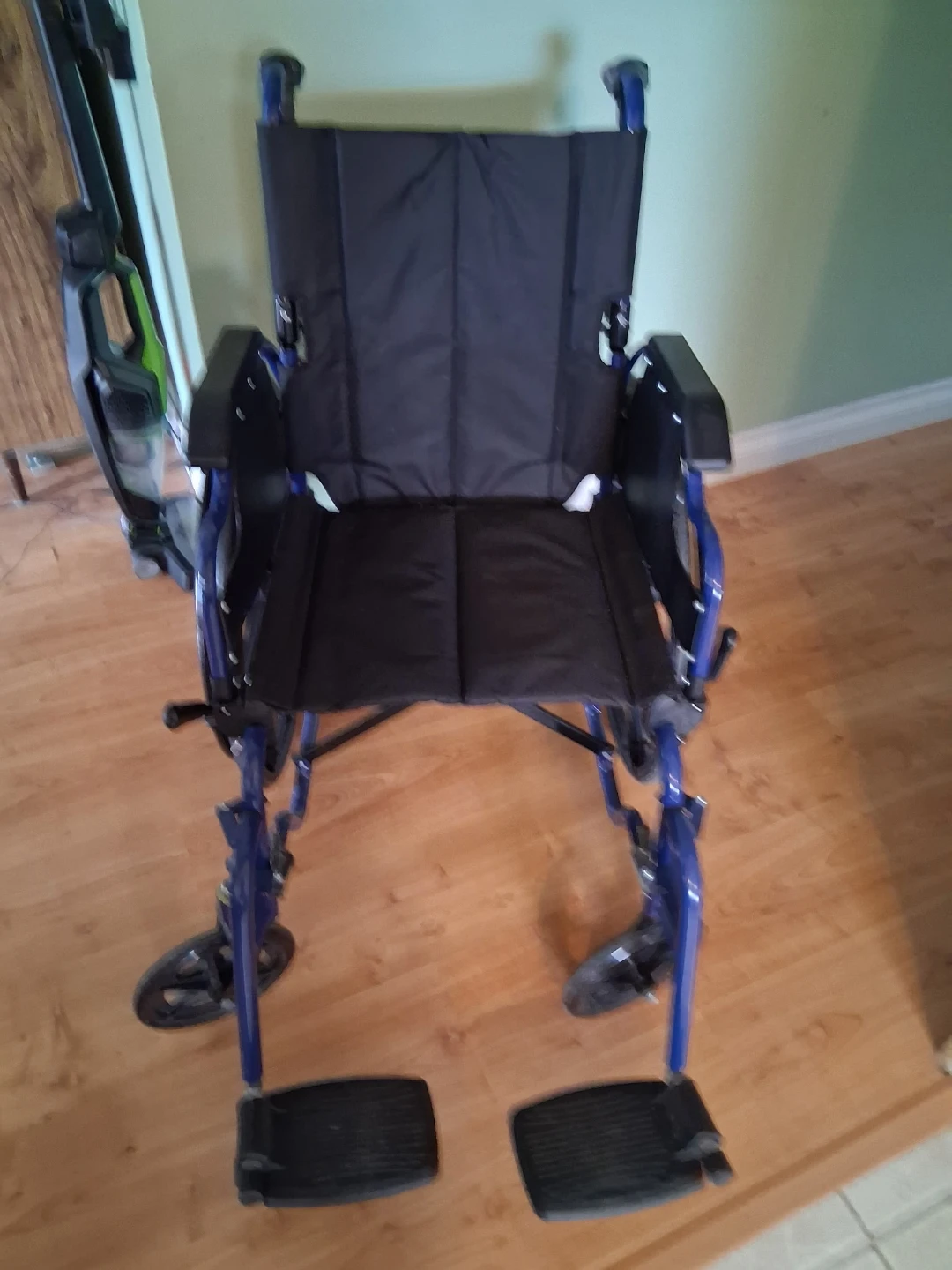 Wheelchairs - photo 3