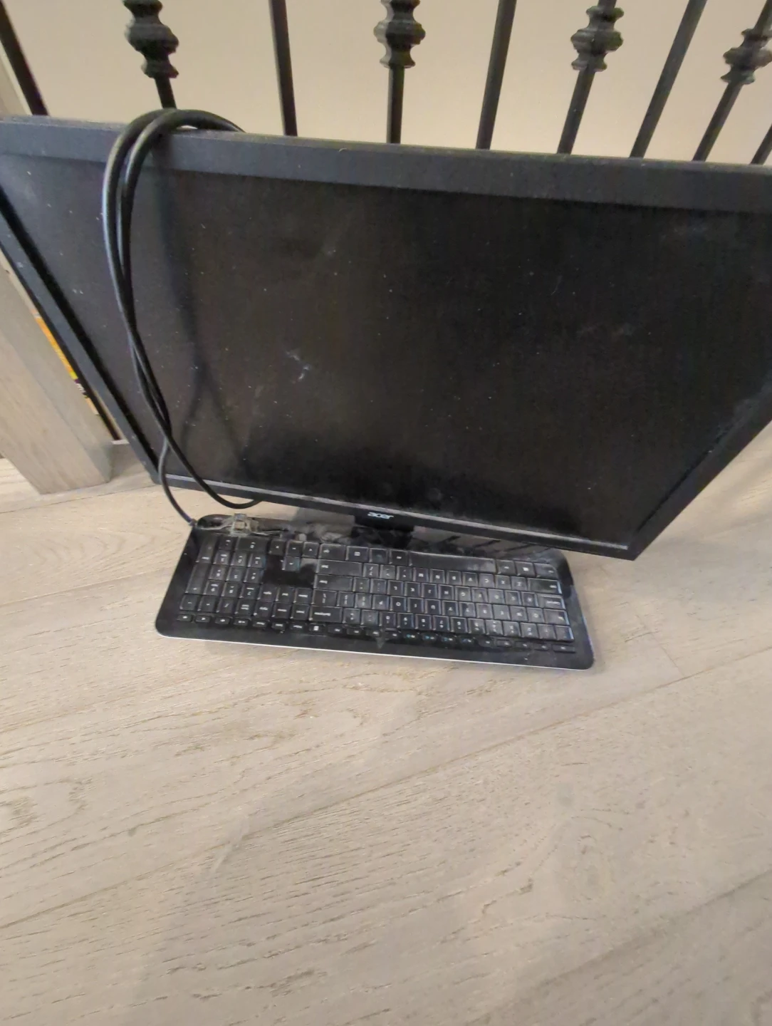 Acer Monitor and Keyboard Set - photo 2