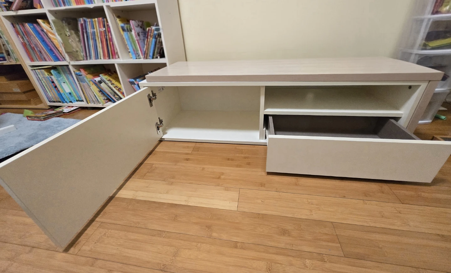 Hyundai Livart White and Wood TV Stand extendable - photo 2