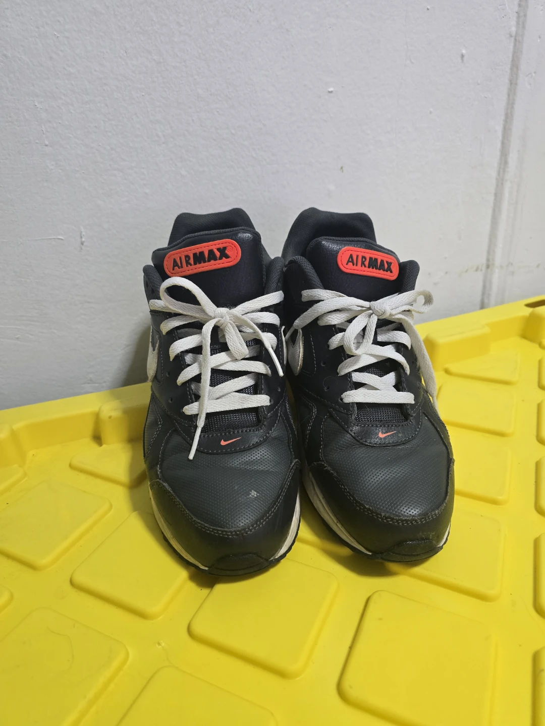 Nike Air Max Men's Running Shoes Black White Size 10 - photo 2