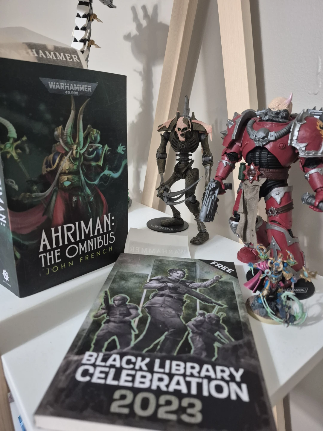 Warhammer, 2 books and 3 figures