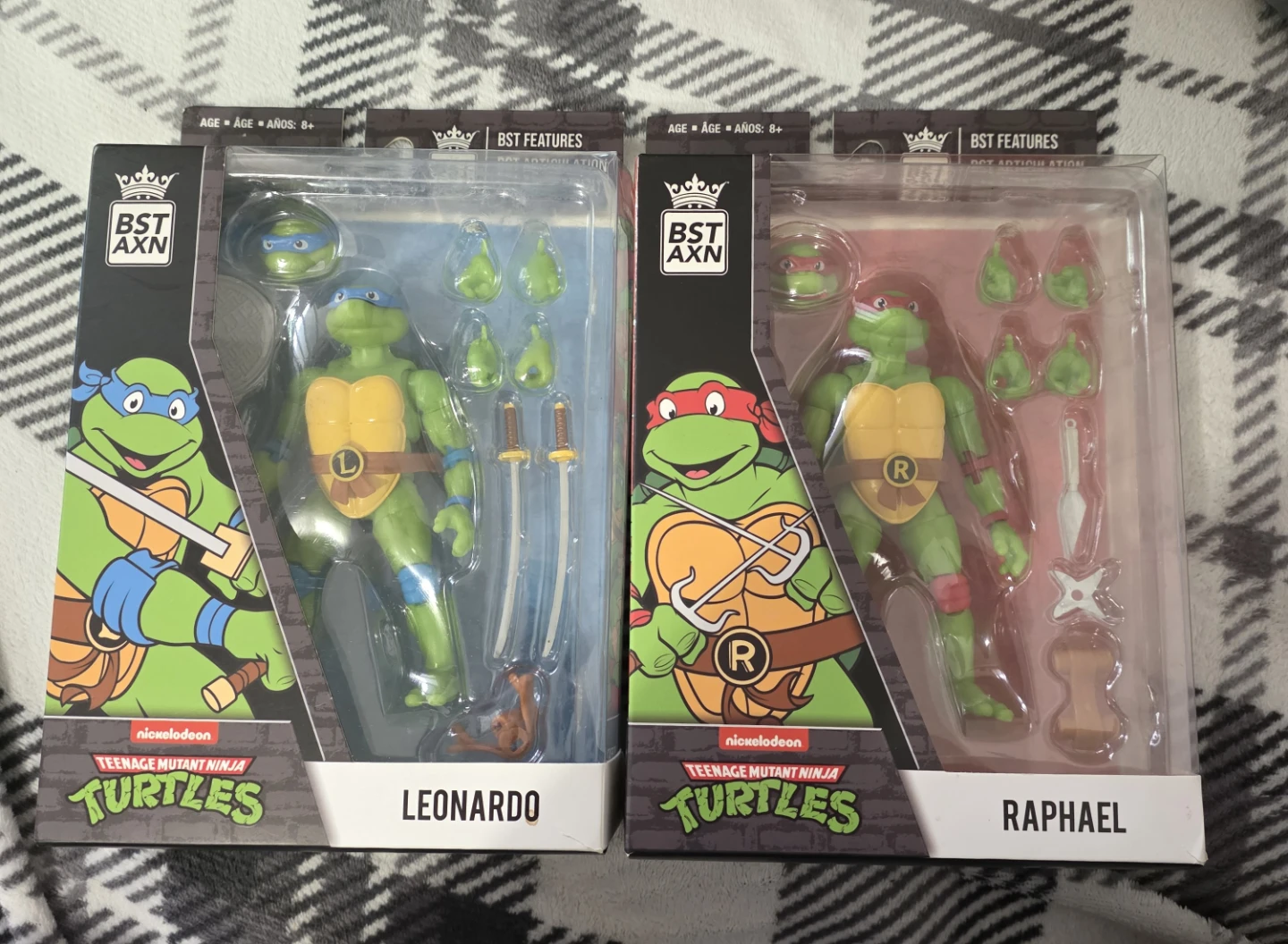 BST AXN Teenage Mutant Ninja Turtles Leonardo & Raphael